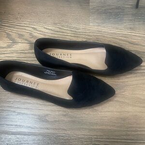 Journee Collection Women's Black Flats